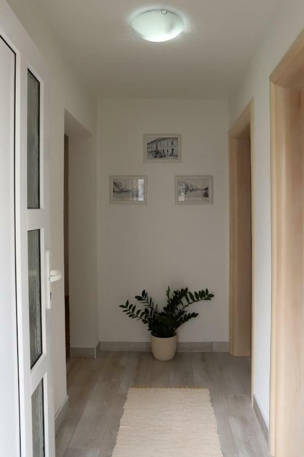 Apartman Sofia Otocac Bagian luar foto